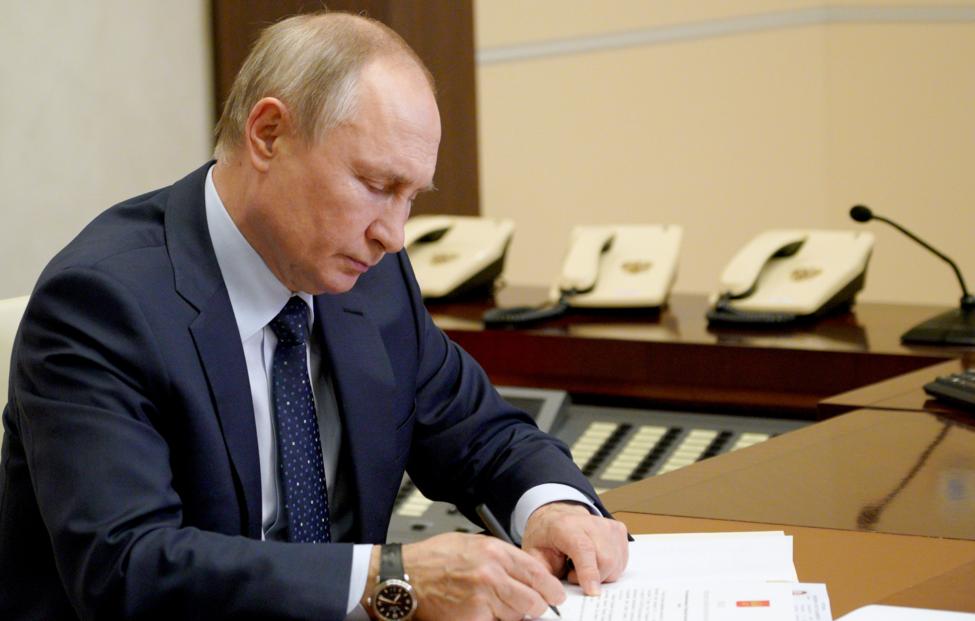 Президент подписал ряд законов для бизнеса